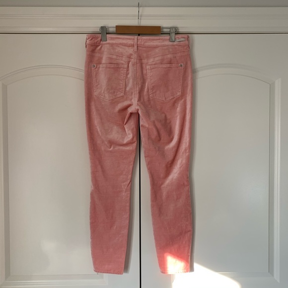 ❤️Pilcro High Rise Pink Velvet Skinny Pants 29 - Picture 4 of 6